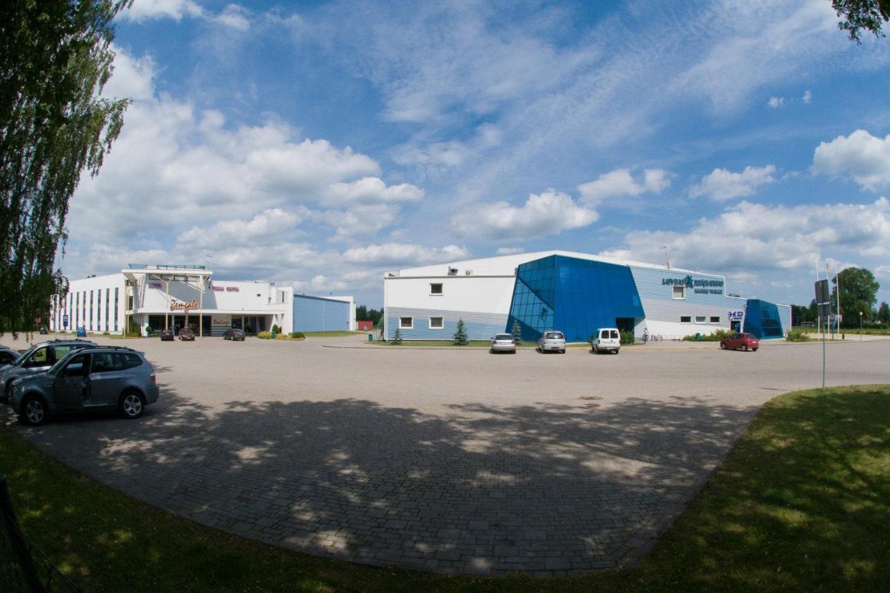 Zemgale Hotel Jelgava Exterior photo